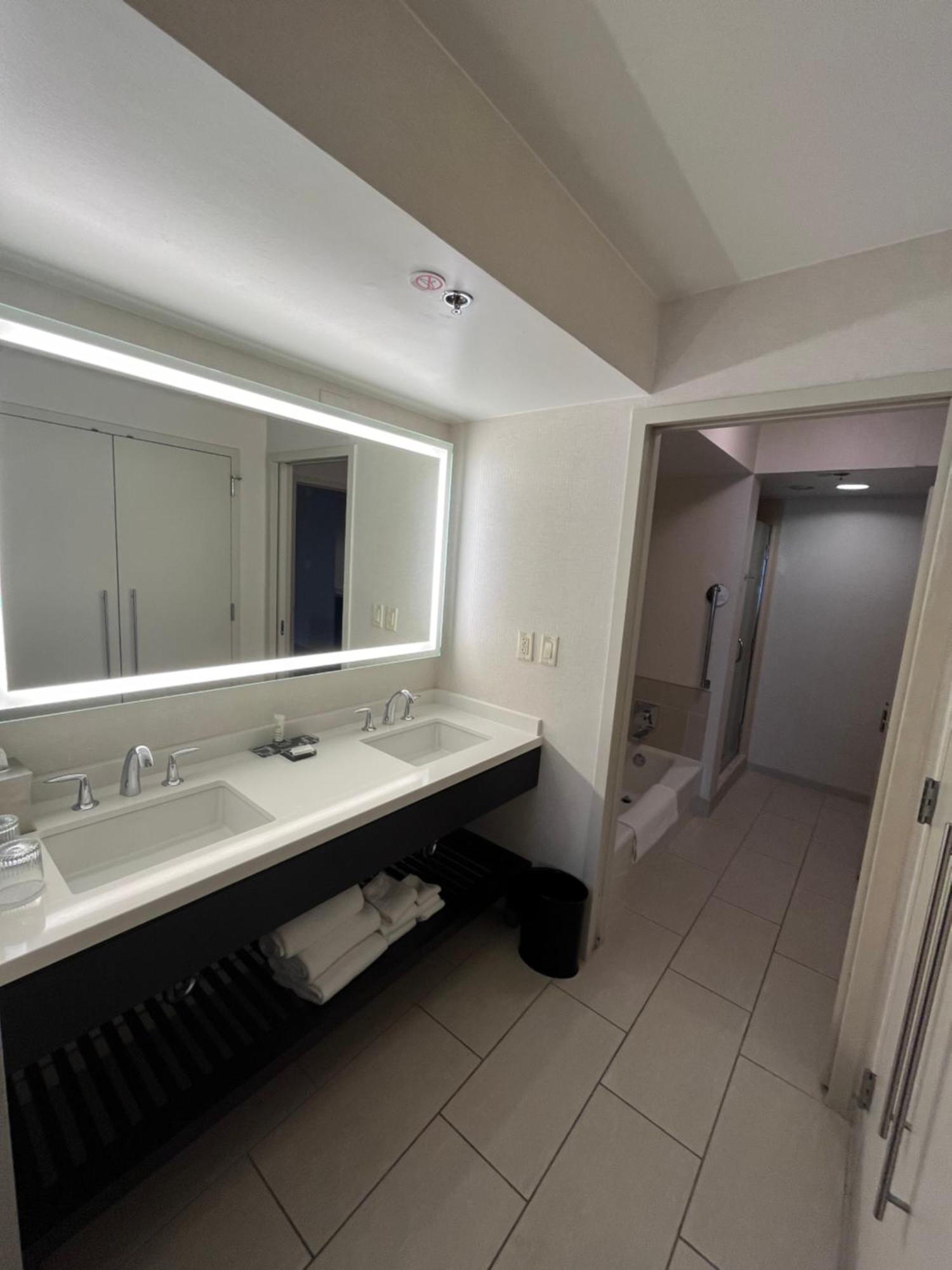 Chicago Marriott Suites O'Hare Rosemont Esterno foto