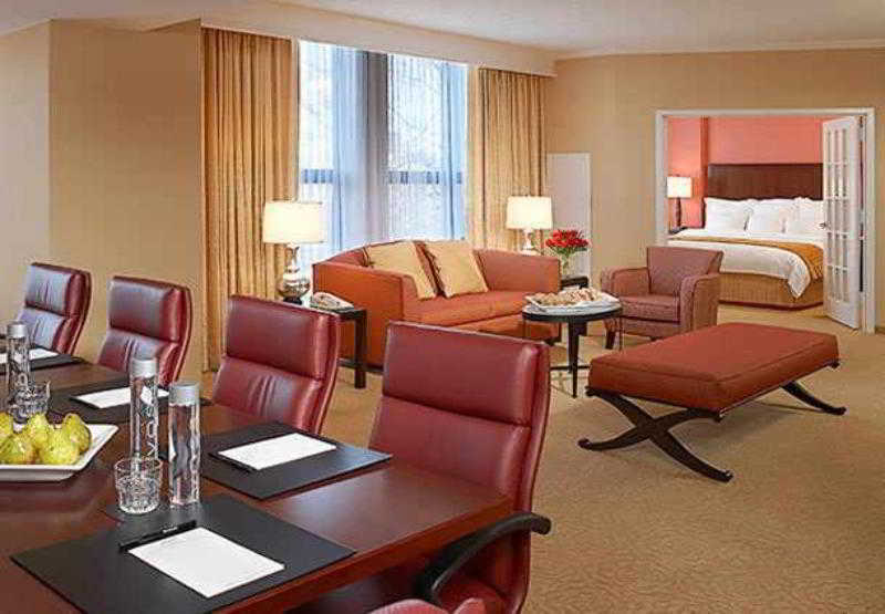Chicago Marriott Suites O'Hare Rosemont Esterno foto